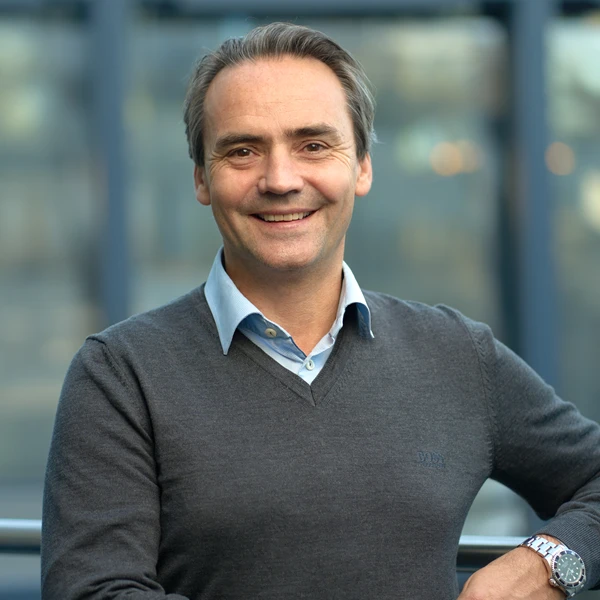 MaxEmanuelson_MAX0107